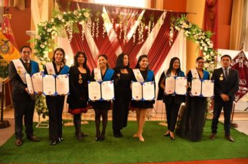 Se gradúan los  primeros licenciados en Danza en Bolivia
