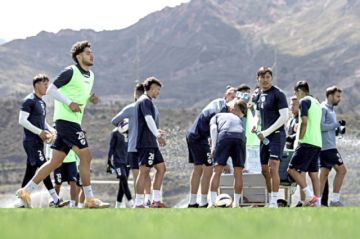 Bolívar recibe al Deportivo La Guaira en busca de sus primeros puntos