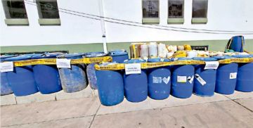 Banda delictiva compraba la gasolina solo en bidones 