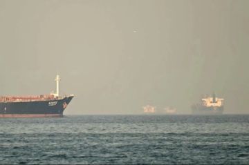 Irán advierte de que impedirá el comercio en la región si EEUU mantiene el bloqueo de Ormuz