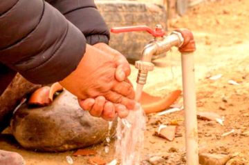 Aapos prevé posible alza  del agua tras 16 años de  congelamiento tarifario