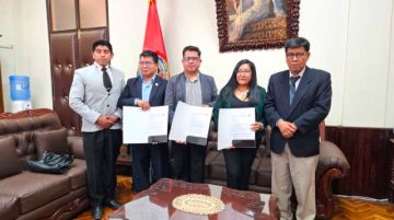 UATF posesiona a su Comité Científico Posdoctoral para impulsar la formación 