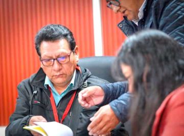 Avanzan los procesos de transición en la alcaldía y gobernación de Potosí