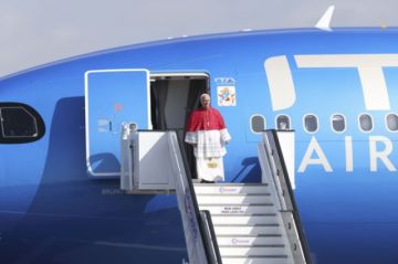 León XIV llega a Angola, tercera etapa de su viaje por África tras Argelia y Camerún