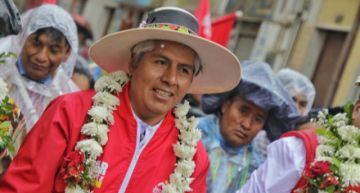 Edgar Sánchez anuncia trabajo conjunto con la población para construir el futuro de Oruro