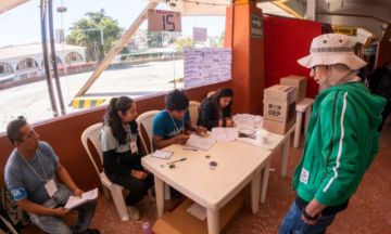 En Chuquisaca, Beni, Tarija y Oruro funcionan todas las mesas de sufragio