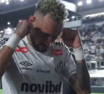 Neymar abucheado por la hinchada del Santos