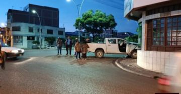 Choque fatal en Sucre: Muere un conductor tras accidente en la avenida Germán Mendoza