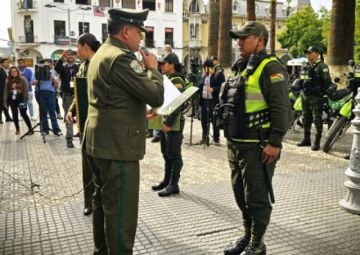 Cochabamba: Policías rechazan soborno y reciben reconocimiento