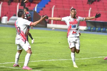 Nacional quiere mantenerse en la lucha por el primer lugar