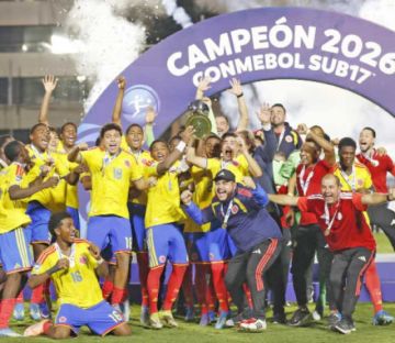Colombia golea  y se corona campeón