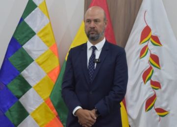 Posesionan a Eduardo Valdivia como nuevo gerente de la aerolínea BoA