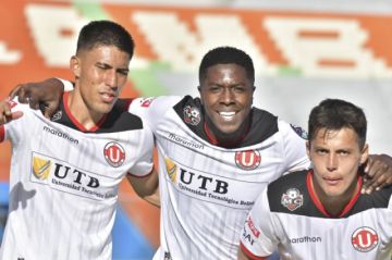 Universitario escapa del fondo con goleada