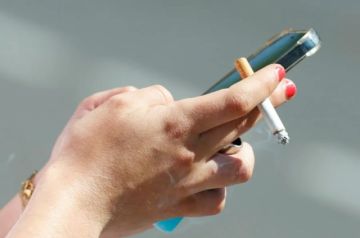 Reino Unido: Jóvenes nacidos después del 2008 estarán prohibidos fumar de por vida