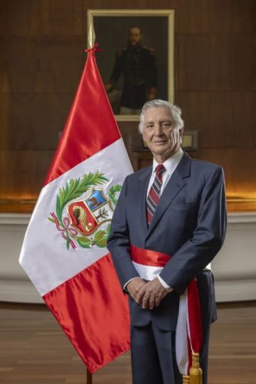 El embajador Carlos Pareja es el nuevo canciller de Perú, tras la crisis por aviones F-16