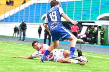 Nacional empata y deja escapar la punta del torneo
