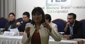 Sorteo con bolillos define concejal en Quillacollo