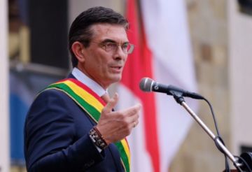 Presidente Paz dice que YPFB no se privatizará y se hará más eficiente