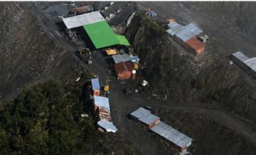 Señalan vínculo de armamento robado con minería ilegal en Sorata