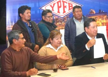 YPFB da por solucionado problema de la gasolina