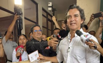 Alcalde electo de Santa Cruz denuncia presunta malversación