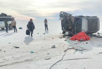 Siete turistas extranjeros están heridos tras una colisión en pleno salar