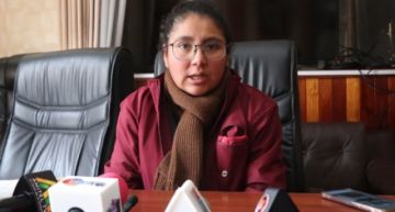 Alcaldesa destituye al gerente de Aappos 