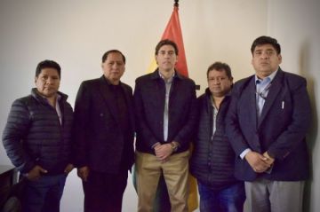 Transporte Libre rechaza paro convocado por la COB tras reunión con el Gobierno