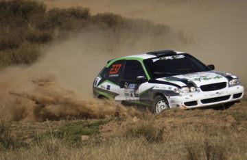 El piloto potosino Jhonny Tarqui vuela y gana la fecha nacional en el circuito de Pucarani