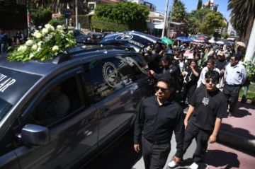 Dan el último adiós al magistrado Víctor Hugo Claure