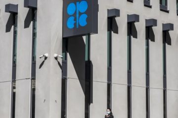 La OPEP + anuncia una subida de la producción de crudo de 188.000 barriles diarios