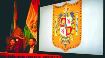Cierran gestiones corrigiendo el  escudo de Potosí