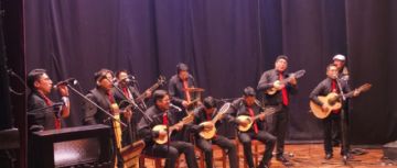 En el marco de los 200 años de vida institucional del Colegio Nacional Pichincha, este domingo se llevó adelante el Festival de Estudiantinas “7 de Mayo”, una gala artística sin pr