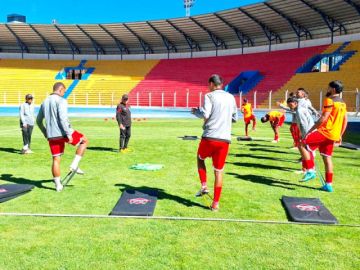 Mineros y Highland Players lideran la fase regional de la Copa Simón Bolívar 