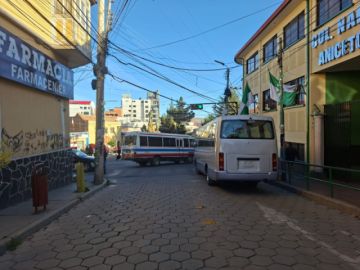 Potosí tiene las calles bloqueadas y viajes interdepartamentales suspendidos