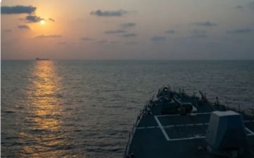 Irán crea un organismo para gestionar el tránsito por el estrecho de Ormuz