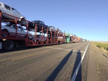 ABC reporta bloqueos en carreteras de La Paz y Oruro