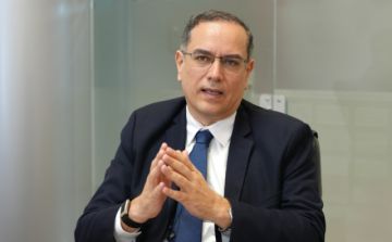 Ministerio de Gobierno afirma que expresidente de YPFB habría salido del país