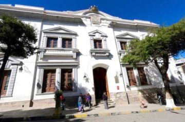 Cervantes restituye horario de atención en la Alcaldía de Potosí