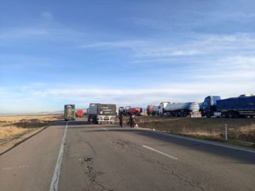 Hay bloqueos en el camino a Oruro que no reporta la ABC