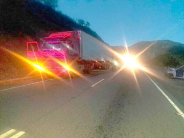 Sorprenden a trabajadores  con 15 kilos de plata al salir  de una mina en Potosí