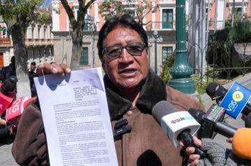 Autotransporte alista denuncia penal contra dirigente campesino de La Paz