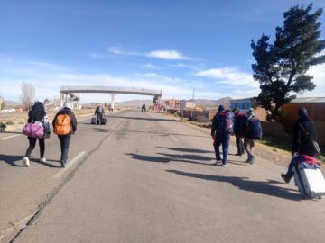Hay bloqueos en el camino a Oruro que no reporta la ABC