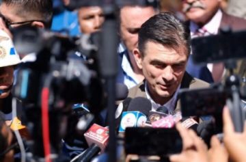 El Presidente Rodrigo Paz felicita a los periodistas en su día
