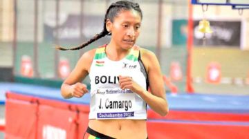 Camargo gana la media maratón de Rosario