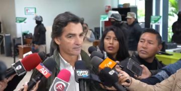 Alcalde de Santa Cruz denuncia desvío millonario en recaudaciones