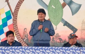 “Los que invaden La Paz, El Alto y Bolivia, son los integrantes del Clan Paz”, responde Evo Morales