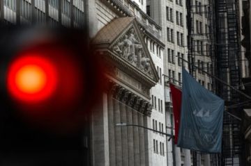 Wall Street cierra en rojo tras la subida del petróleo por la falta de avances sobre la guerra en Irán