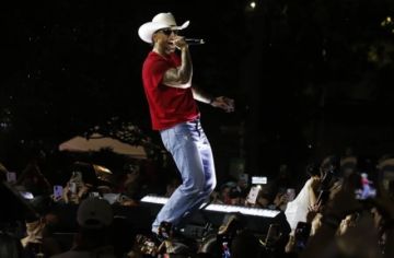 Maluma presenta ‘Loco x volver’, un regreso musical a sus raíces