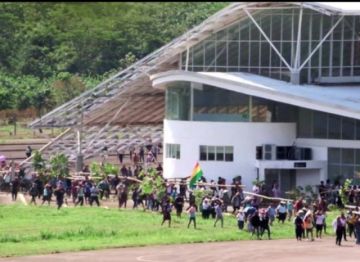 Cochabamba: Gobierno denuncia toma ilegal del aeropuerto de Chimoré
